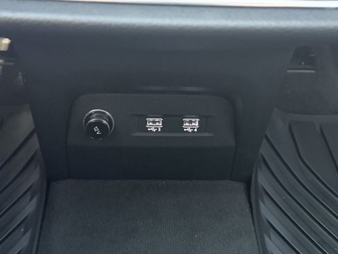 Used 2019 Audi e-tron Prestige w/ Prestige Package image 59