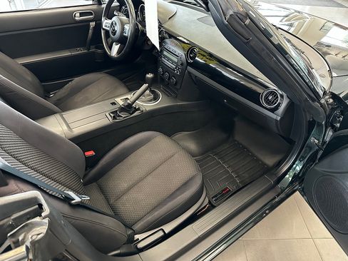 Used 2007 MAZDA MX-5 Miata Sport RWD image 17