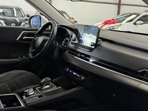 Used 2024 Mitsubishi Outlander SE FWD image 20
