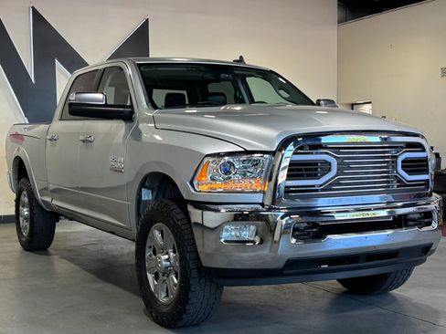 Used 2014 RAM 2500 Laramie w/ Convenience Group AWD/4WD image 2
