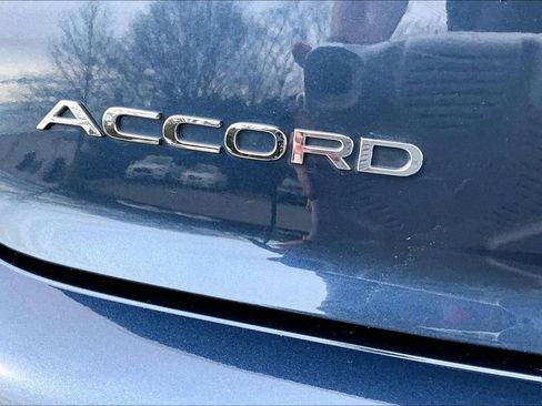 Used 2025 Honda Accord SE image 25