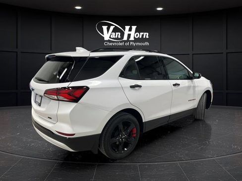 Used 2024 Chevrolet Equinox Premier image 3