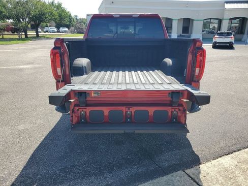 Used 2022 GMC Sierra 1500 SLT w/ SLT Premium Plus Package AWD/4WD image 30