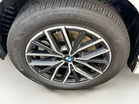 Used 2025 BMW X1 xDrive28i image 11