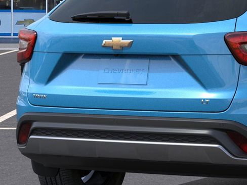 New 2026 Chevrolet Trax LT w/ Driver Confidence Package image 38