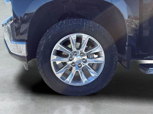 Used 2019 Chevrolet Silverado 1500 LTZ w/ LTZ Premium Package image 38