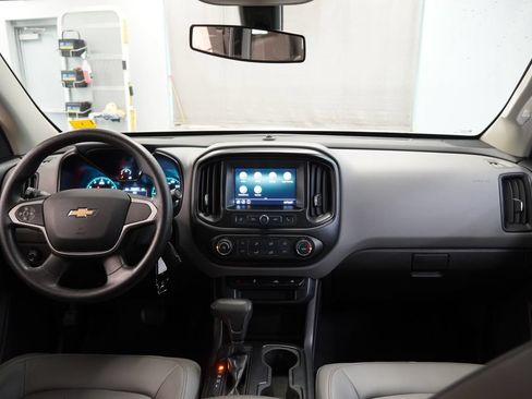 Used 2020 Chevrolet Colorado W/T w/ WT Convenience Package RWD image 17