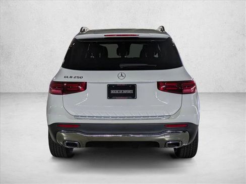 New 2026 Mercedes-Benz GLB 250 image 8