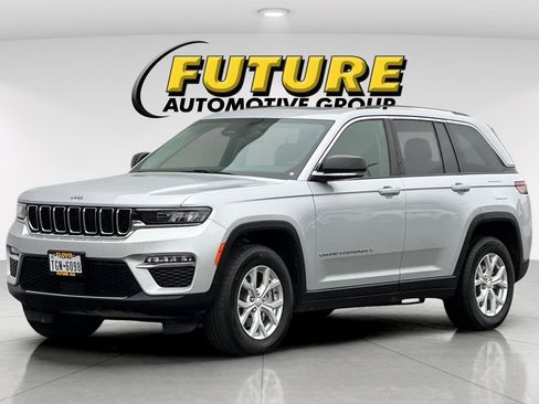 Used 2024 Jeep Grand Cherokee Limited image 8
