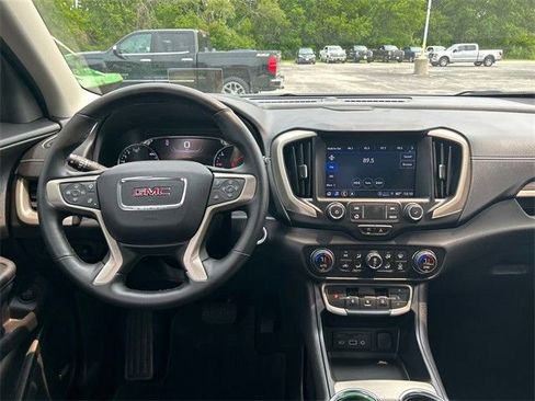 Used 2023 GMC Terrain Denali image 14