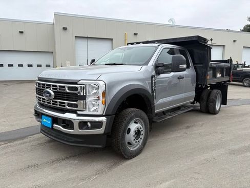New 2026 Ford F550 4x4 Supercab Super Duty image 3