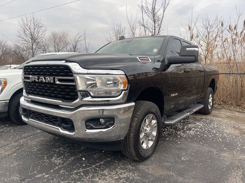 Used 2024 RAM 2500 Big Horn w/ Safety Group image 2