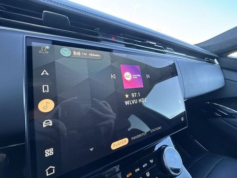 Used 2023 Land Rover Range Rover Sport First Edition image 17