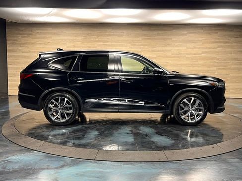 Used 2023 Acura MDX SH-AWD w/ Technology Package image 19