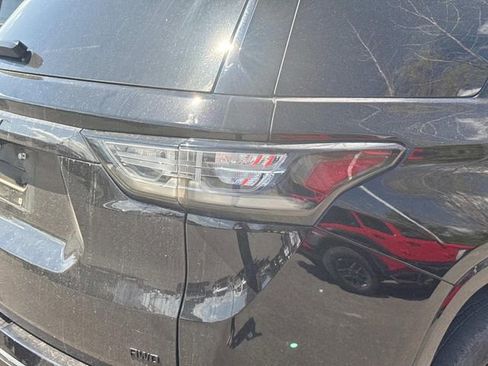 Used 2021 Chevrolet Traverse Premier w/ Redline Edition image 12