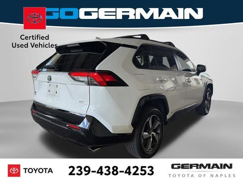 Used 2021 Toyota RAV4 SE w/ Weather & Moonroof Package image 5