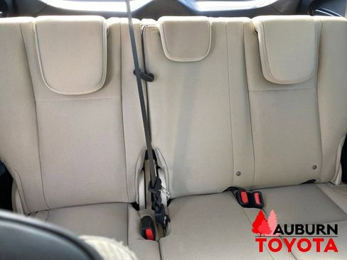 Used 2025 Subaru Ascent Premium AWD/4WD image 22