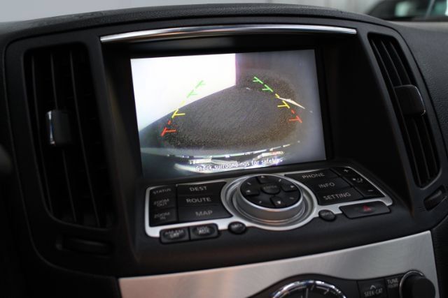 Used 2015 INFINITI Q60 Convertible w/ Premium Package RWD image 21