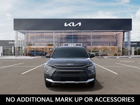 New 2026 Kia Niro LX FWD image 2