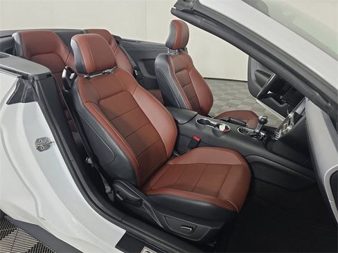 Used 2016 Ford Mustang GT Premium image 20