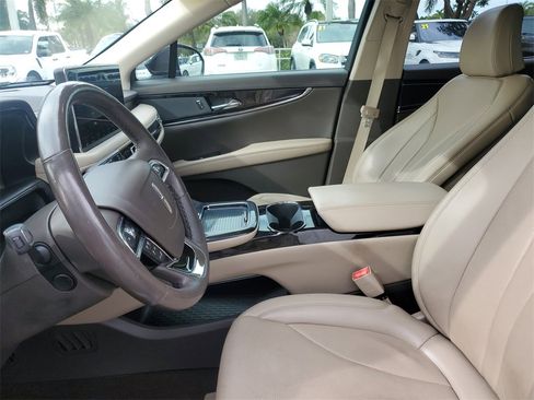 Certified 2022 Lincoln Nautilus Reserve image 20