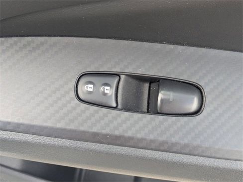 Used 2024 Nissan Altima 2.5 SV image 30