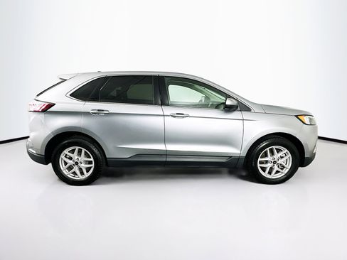 Used 2024 Ford Edge SEL image 10