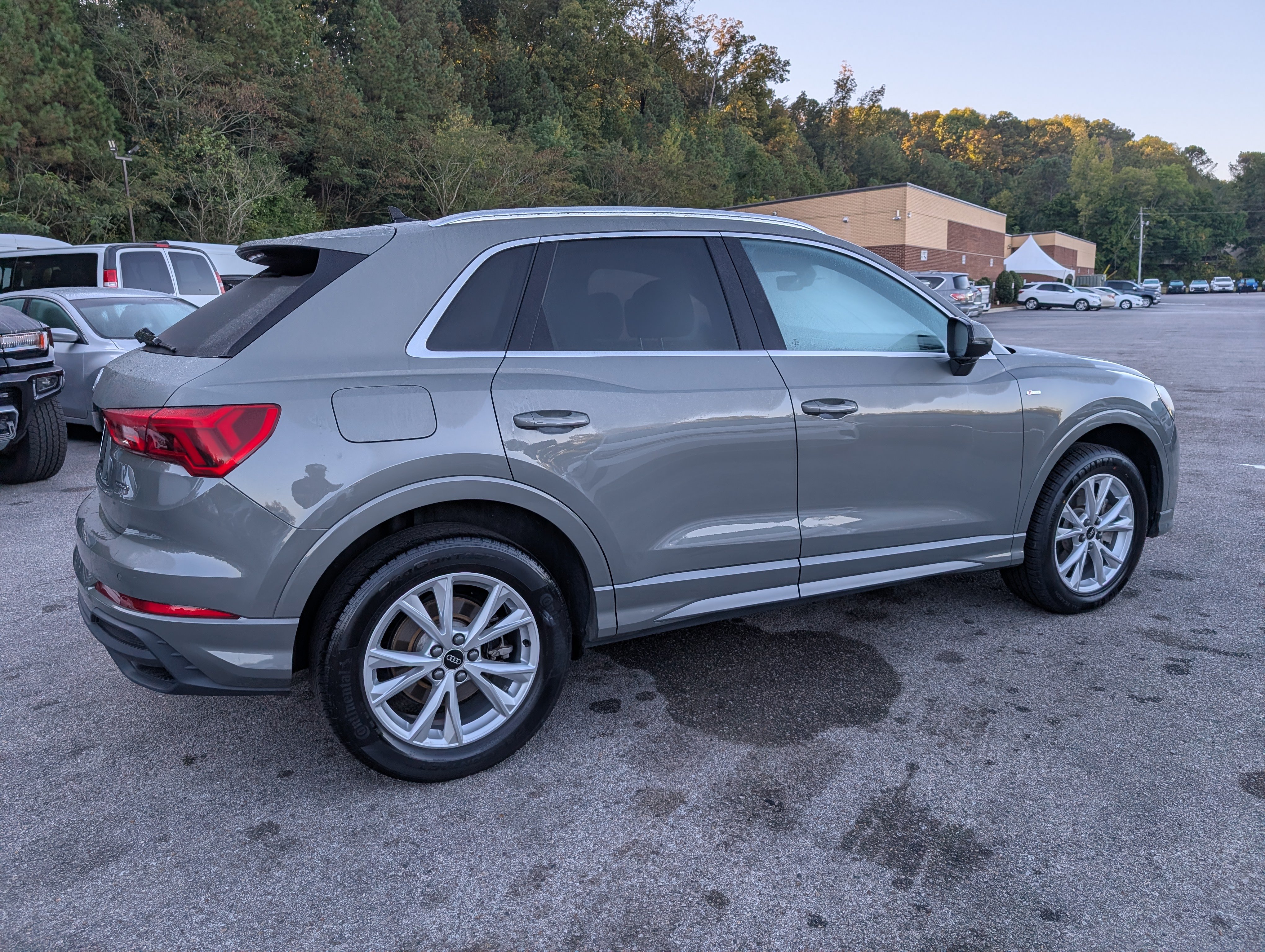 Used 2024 Audi Q3 2.0T Premium AWD/4WD image 9