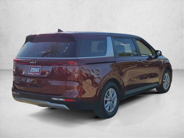 Used 2024 Kia Carnival LX FWD image 5