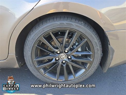 Used 2021 Toyota Camry XSE w/ Cold Weather Package image 11