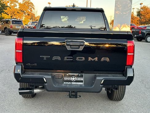 New 2025 Toyota Tacoma SR5 image 7