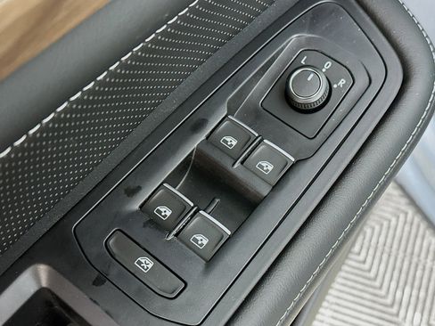 New 2026 Volkswagen Atlas SE AWD/4WD image 17
