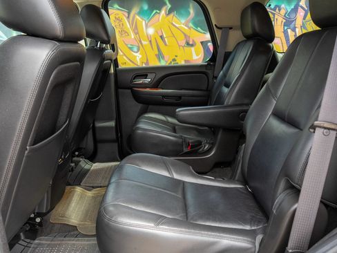 Used 2013 Chevrolet Tahoe LT w/ Texas Edition RWD image 31