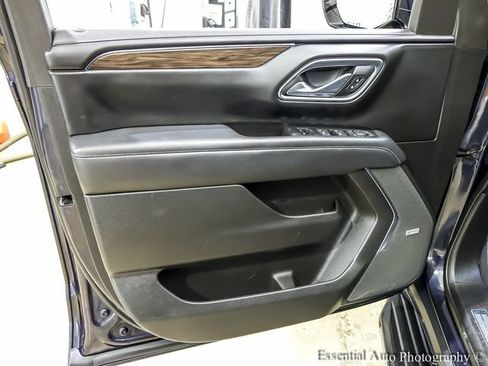 Used 2023 Chevrolet Tahoe LT w/ Luxury Package AWD/4WD image 24