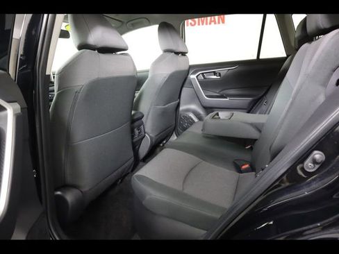 Used 2025 Toyota RAV4 XLE image 17