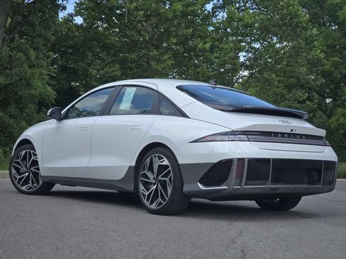 Used 2024 Hyundai Ioniq 6 SEL RWD image 13