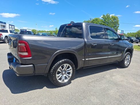 Used 2022 RAM 1500 Limited w/ Body Color Bumper Group AWD/4WD image 6