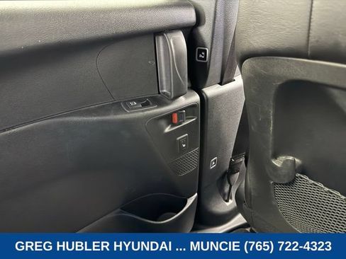 Used 2025 Chrysler Pacifica Limited FWD image 46