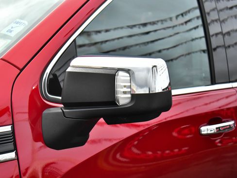 Used 2024 GMC Sierra 1500 SLT image 14