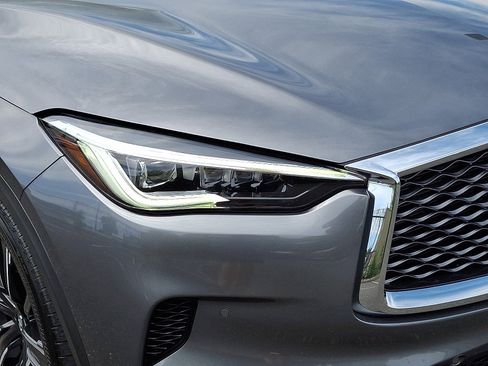 Used 2023 INFINITI QX50 Sensory AWD/4WD image 9