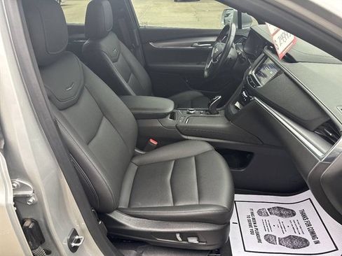 Used 2020 Cadillac XT5 Luxury w/ LPO, Floor Liner Package AWD/4WD image 18