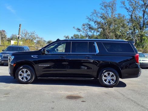 Used 2024 GMC Yukon XL SLE image 4