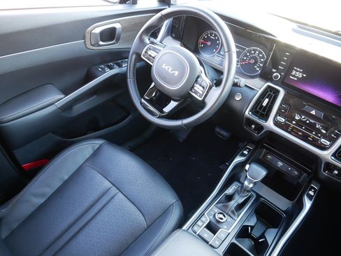 Certified 2023 Kia Sorento X-Line EX image 9