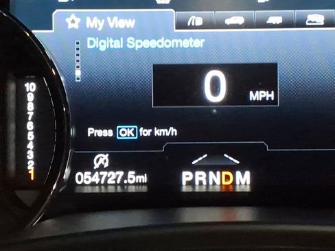 Used 2018 Ford Expedition XLT w/ Equipment Group 202A AWD/4WD image 18