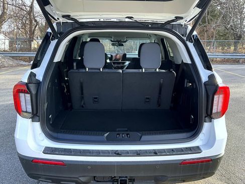 New 2026 Ford Explorer Active AWD/4WD image 9