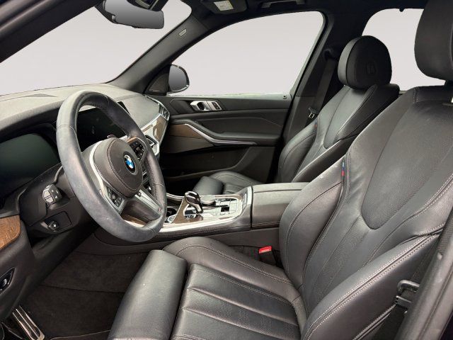 Used 2019 BMW X5 xDrive40i w/ M Sport Package AWD/4WD image 9