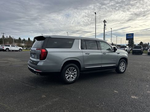 Certified 2025 GMC Yukon XL Denali image 6