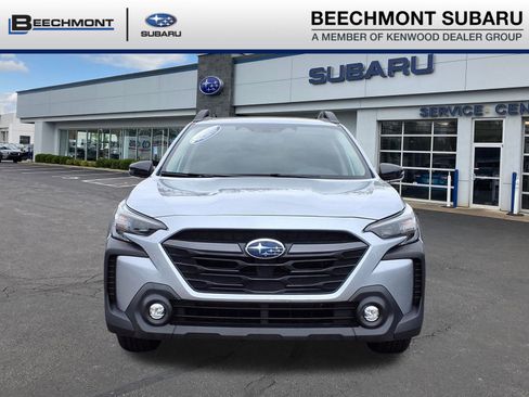 Used 2025 Subaru Outback Premium image 6