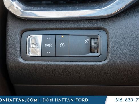 Used 2025 GMC Acadia Elevation FWD image 16