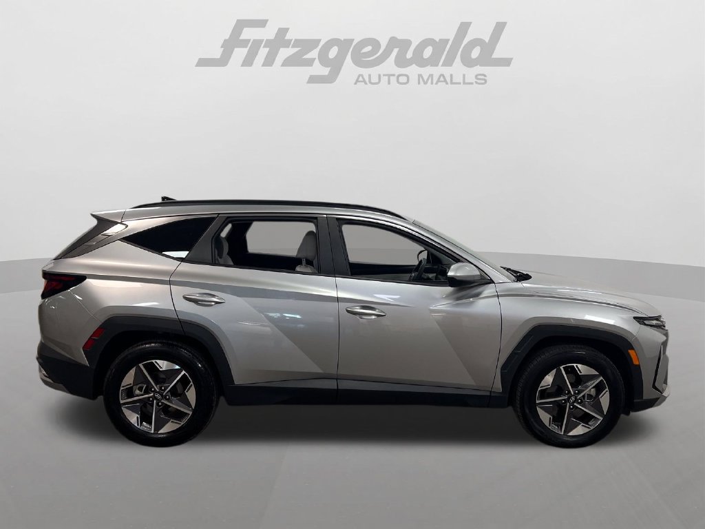 Used 2025 Hyundai Tucson SEL FWD image 7